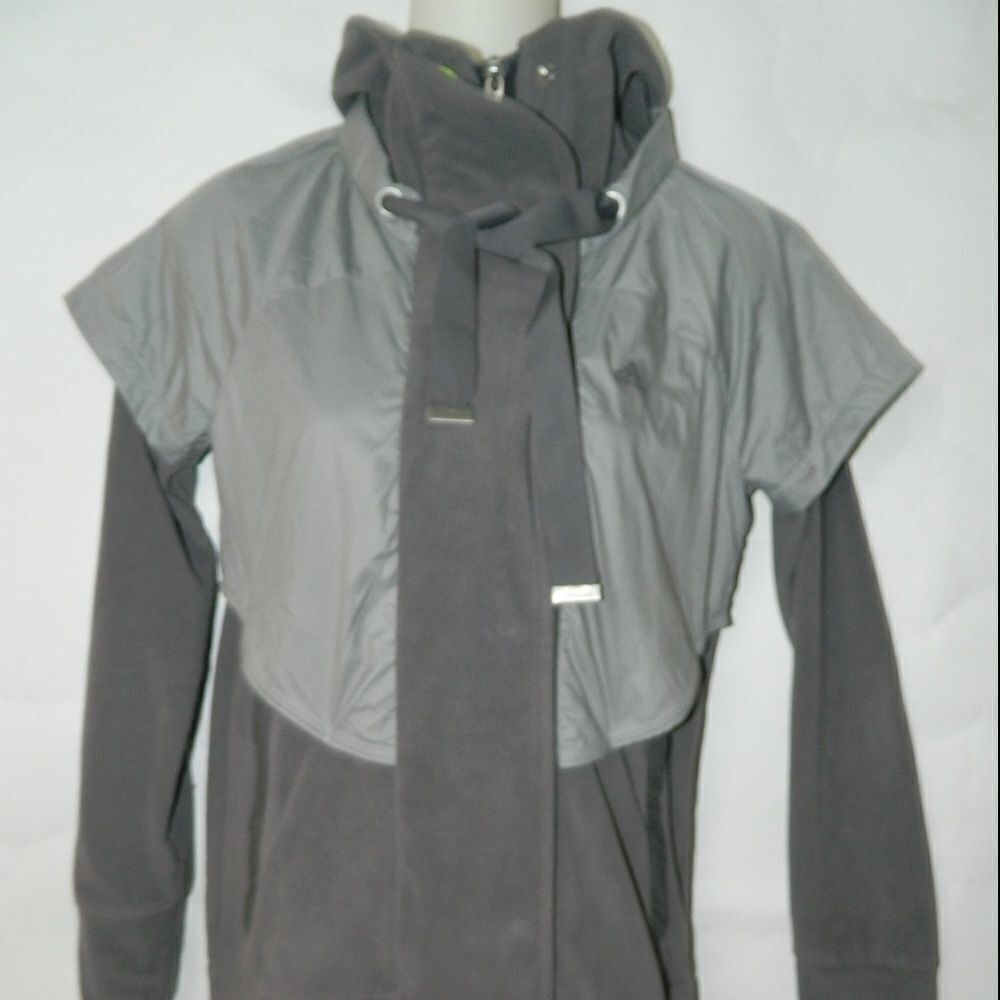 Adidas Women's Fleece Jacket Gray Clima Size Small‎